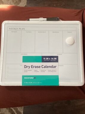Wexford 11 x 14 in Dry Erase Calendar NEW